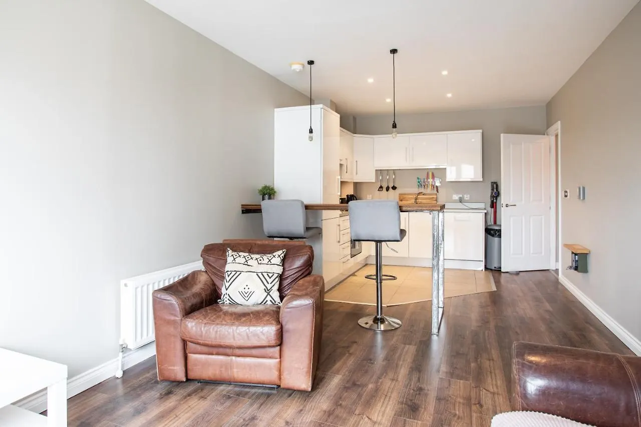 Spacious 2 Bedroom Apartment In Cathedral Quarter Belfast