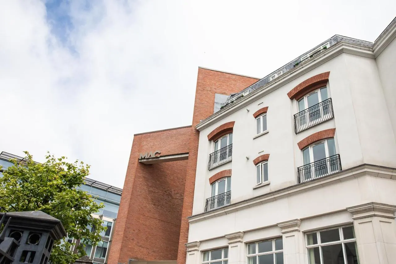 Spacious 2 Bedroom Apartment In Cathedral Quarter Belfast