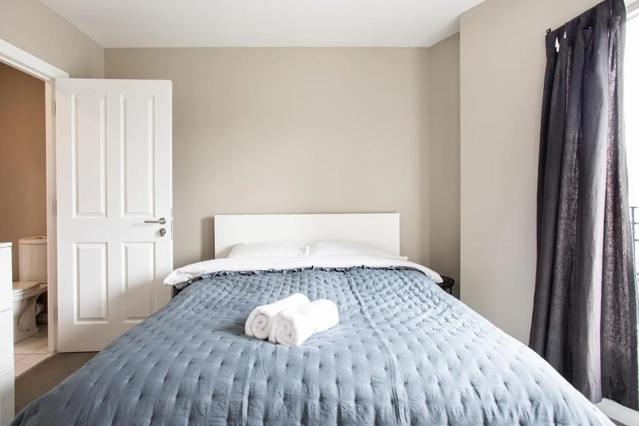 Spacious 2 Bedroom Apartment In Cathedral Quarter Belfast Velká Británie